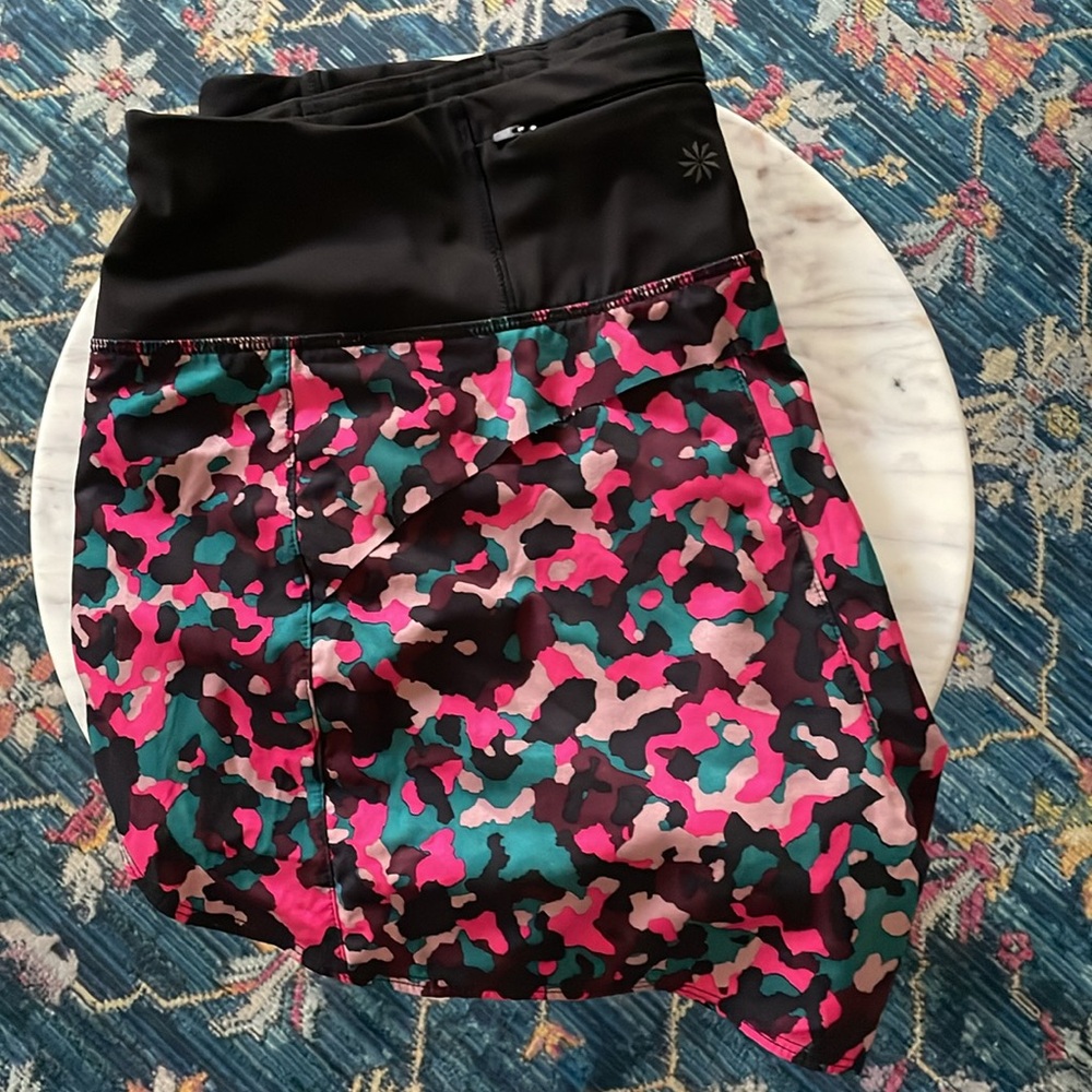 Athleta lined running shorts, size Large